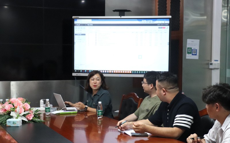 起鴻科技與LG Display交流培訓會